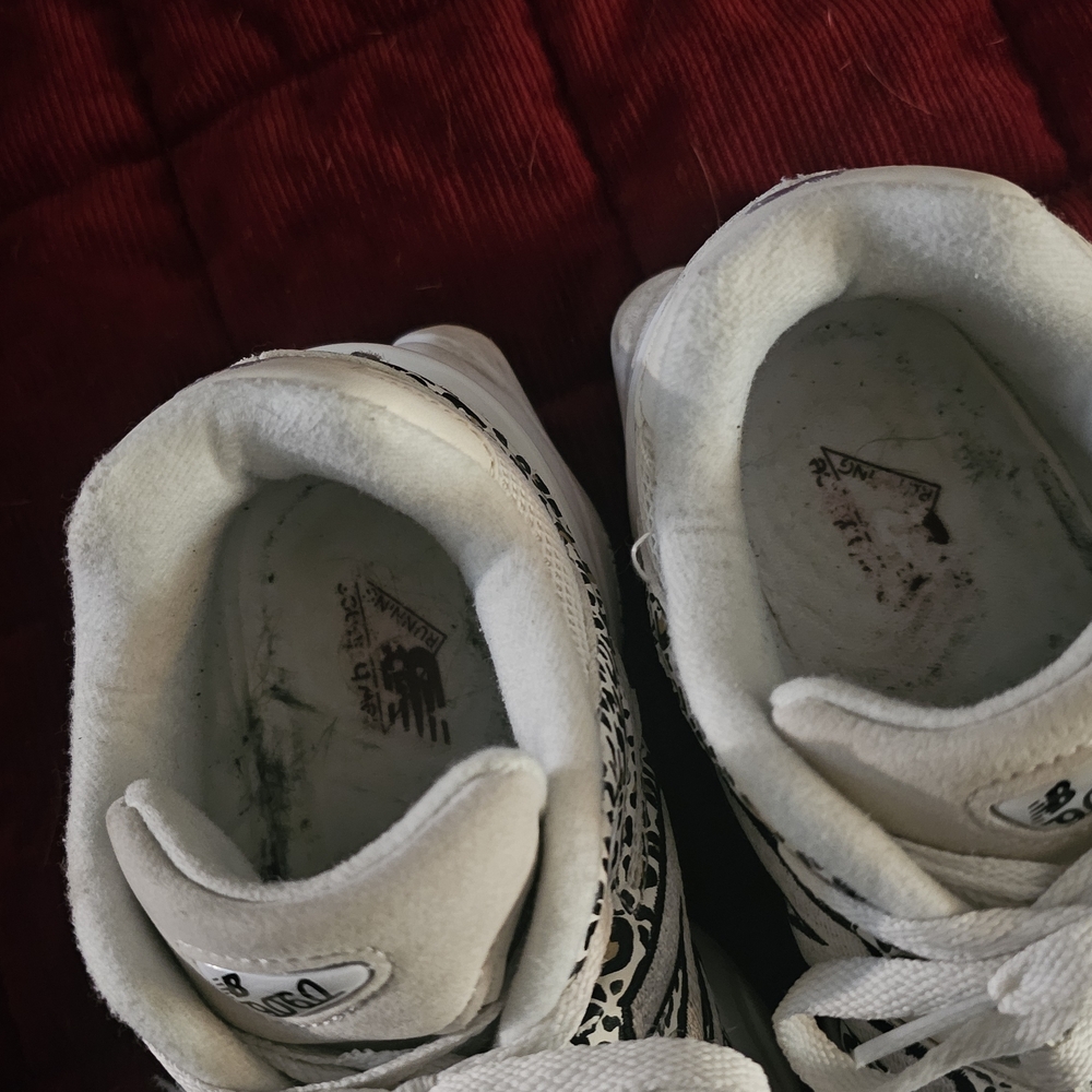 Chunky, 9060New Balance White and Black Patterned Women's Sneakers - Picture 4 of 4